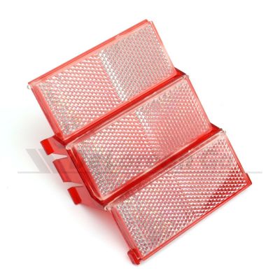 Tail Light Reflector (damaged lugs)