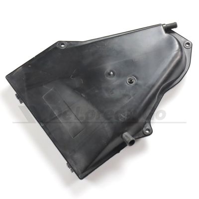 Upper Air Filter Housing with Extra Vacuum Port